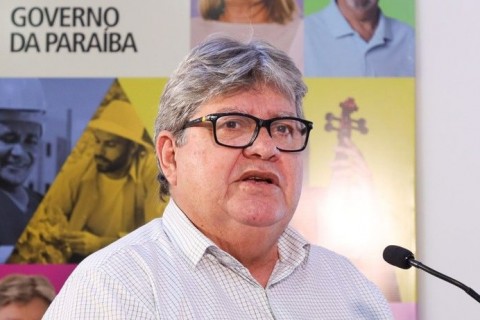 João Azevêdo anuncia investimentos de R$ 3,49 bilhões em saneamento básico na Paraíba para 2025